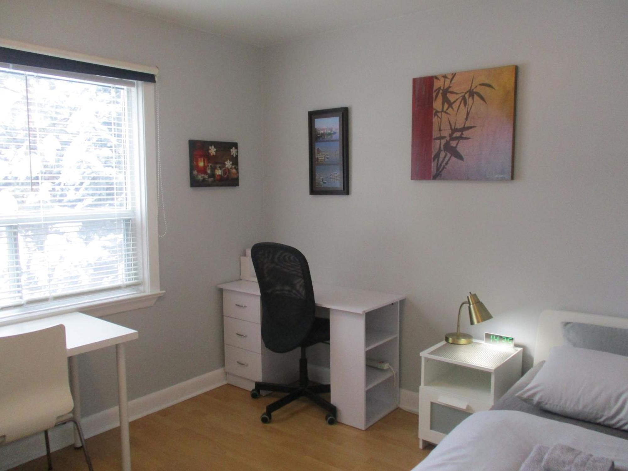 High Park Single Room With Personal Washroom And Kitchen Toronto Buitenkant foto
