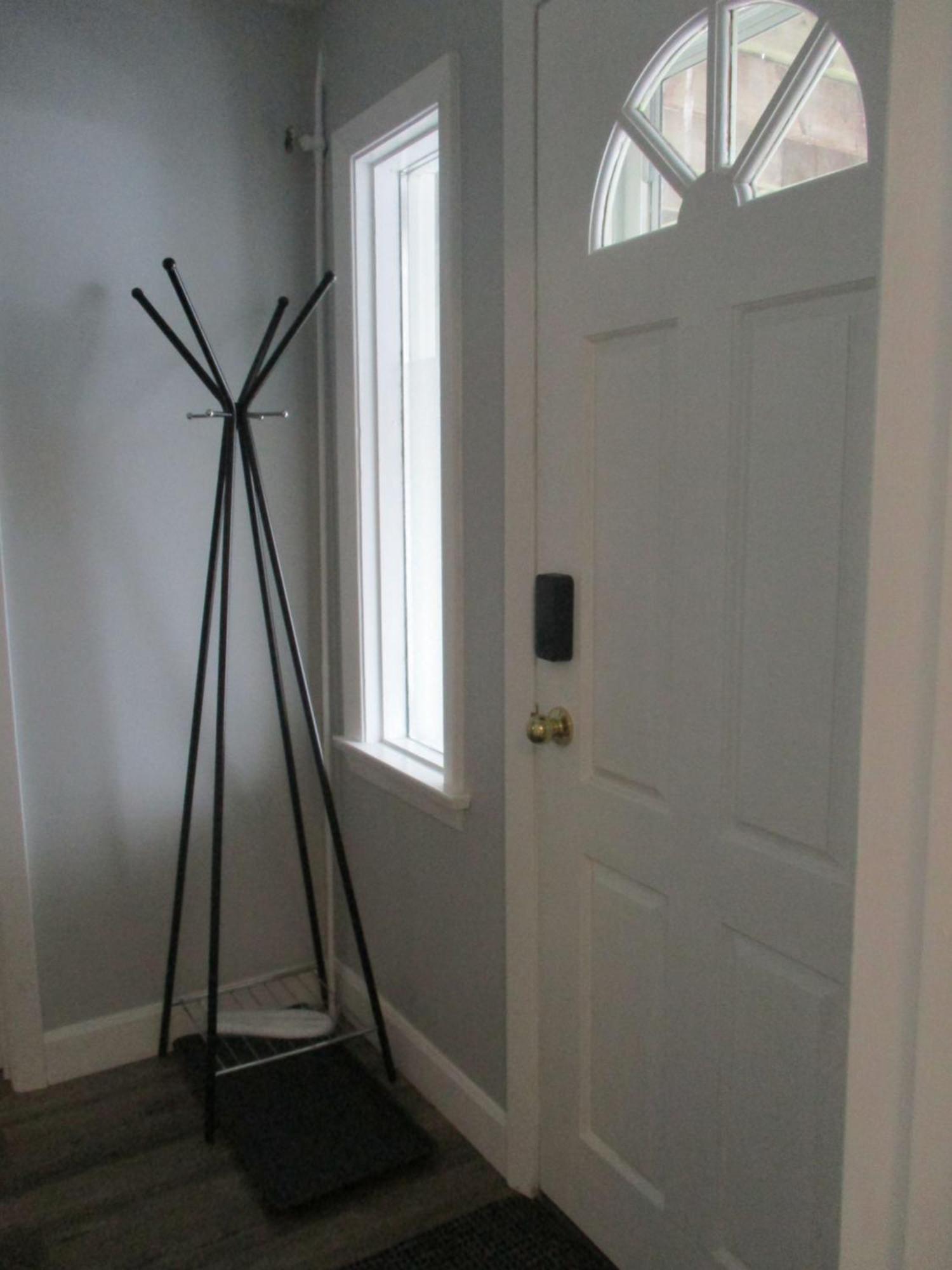 High Park Single Room With Personal Washroom And Kitchen Toronto Buitenkant foto